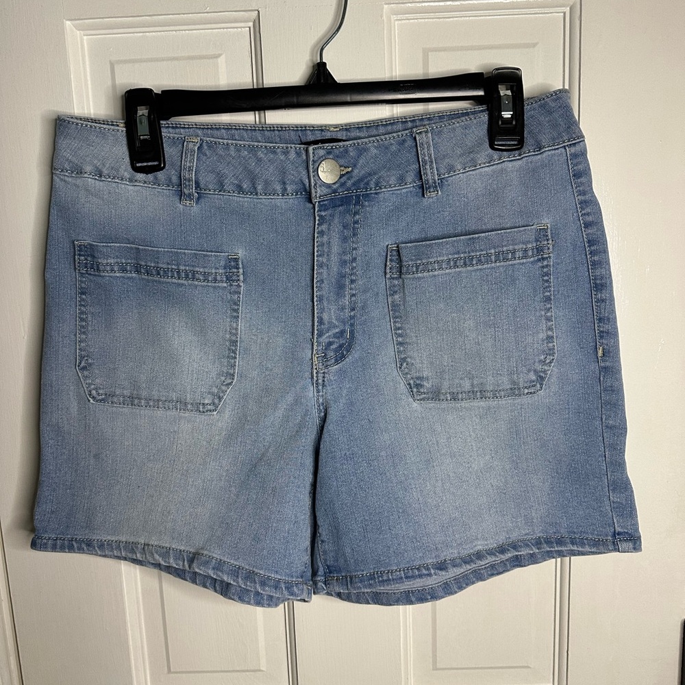 D. Jeans Denim Shorts Size 8 Light Blue